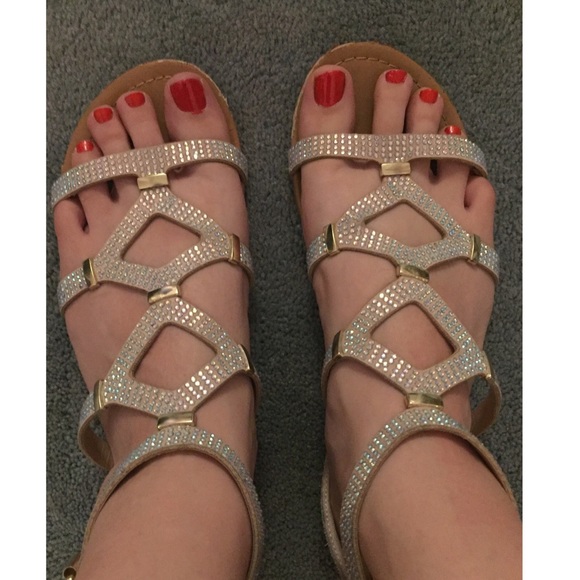 Steve Madden Shoes - Pale pink Steve Madden Sandals with diamonds